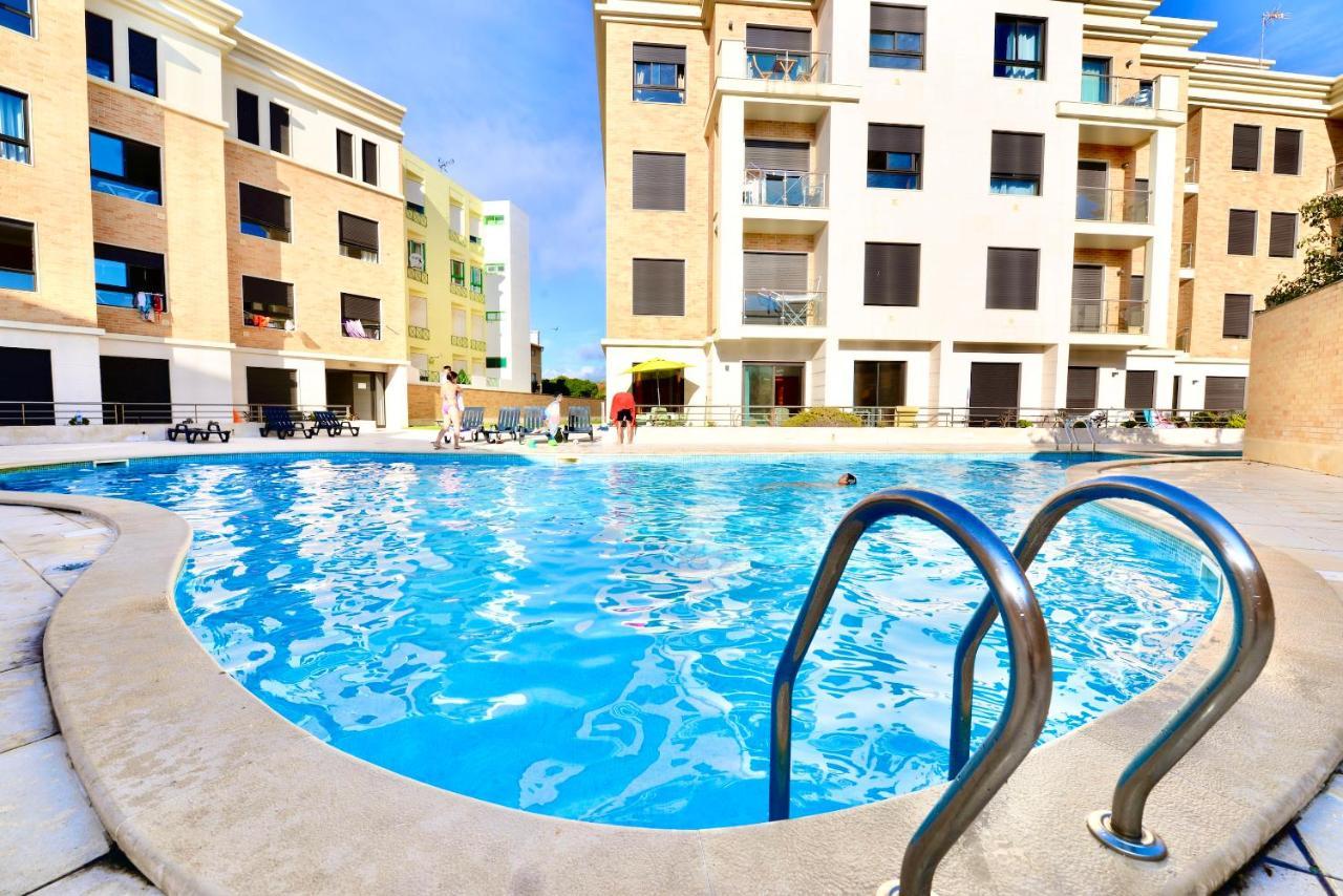Silver - Apartment For 4 Guests 150M From Beach Sao Martinho do Porto Exterior photo