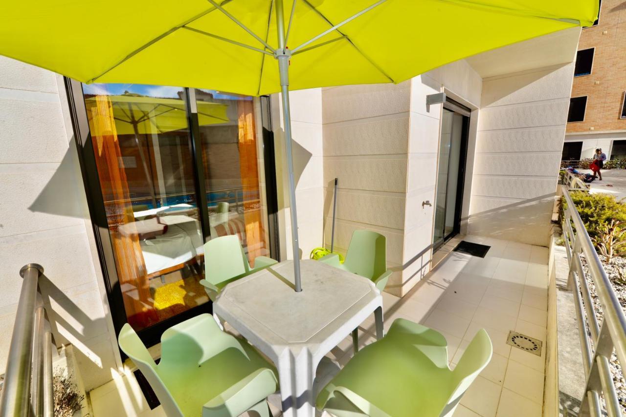 Silver - Apartment For 4 Guests 150M From Beach Sao Martinho do Porto Exterior photo