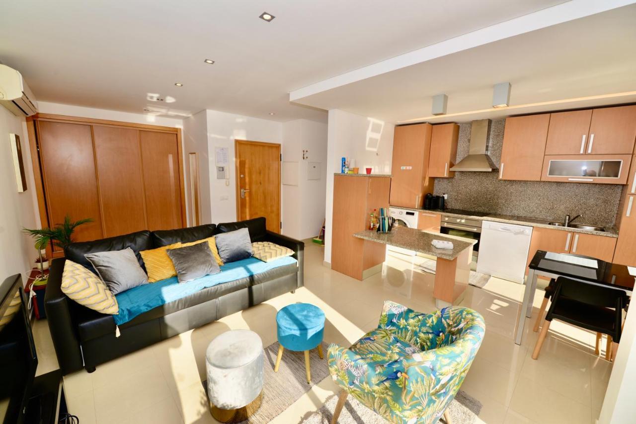 Silver - Apartment For 4 Guests 150M From Beach Sao Martinho do Porto Exterior photo
