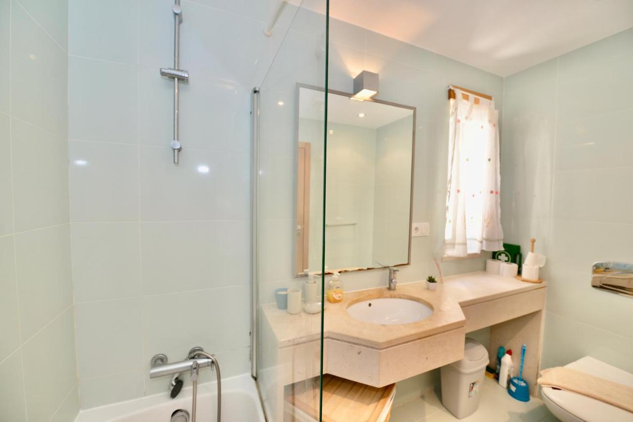 Silver - Apartment For 4 Guests 150M From Beach Sao Martinho do Porto Exterior photo
