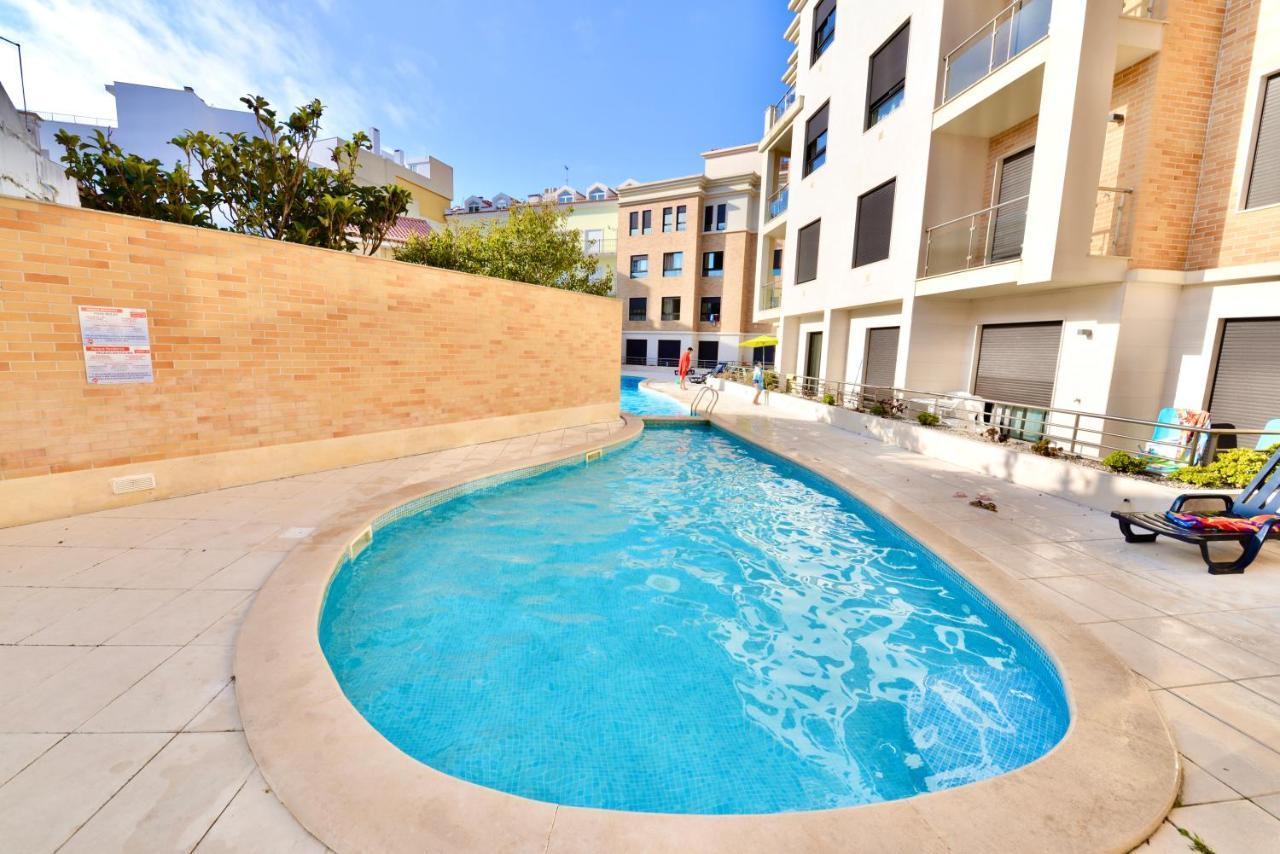 Silver - Apartment For 4 Guests 150M From Beach Sao Martinho do Porto Exterior photo