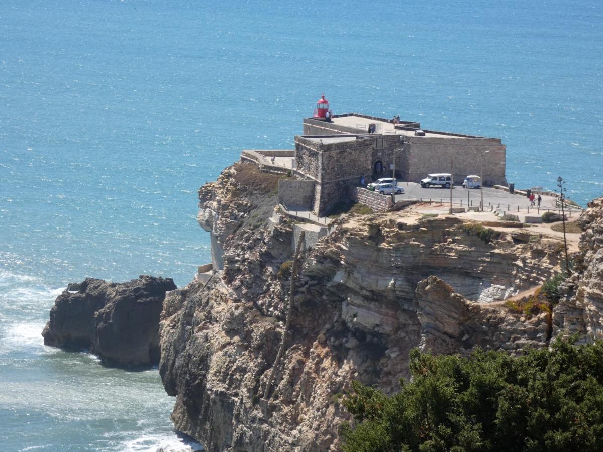 Silver - Apartment For 4 Guests 150M From Beach Sao Martinho do Porto Exterior photo