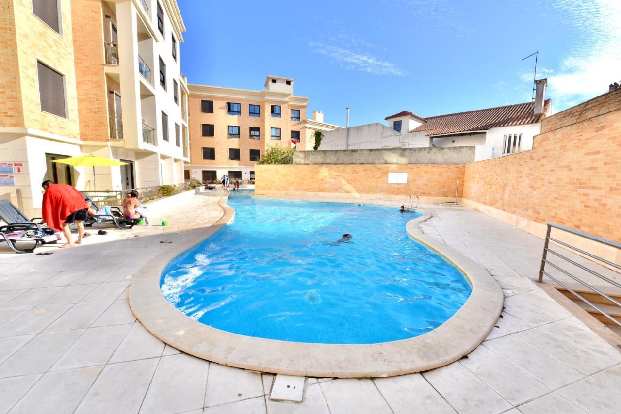 Silver - Apartment For 4 Guests 150M From Beach Sao Martinho do Porto Exterior photo